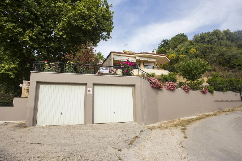 パラリア・ブラフ Chita'S Houseヴィラ エクステリア 写真